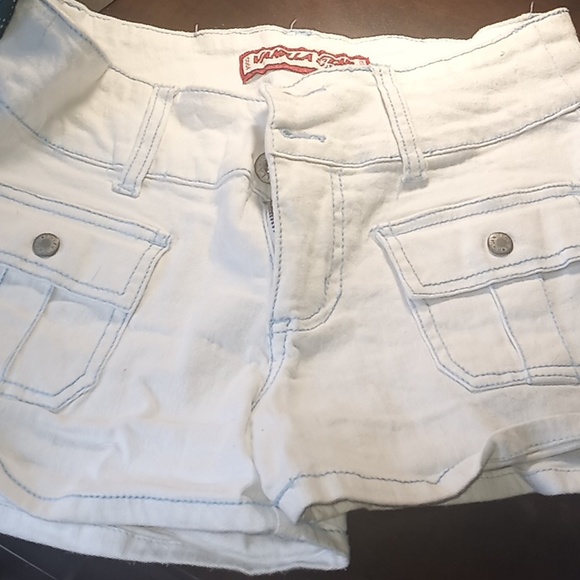 Shorts - Picture 5 of 5